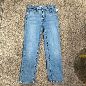 Levi Strauss wedgie straight leg jeans. Size 28